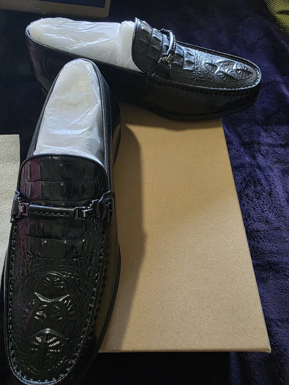 Men's Black Croc-Embossed Leather Loafers Size 10